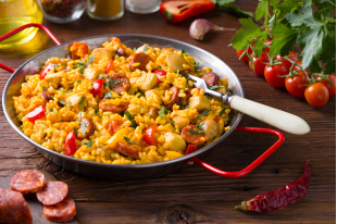 PAELLA AU POULET ET JUS DE MOULES