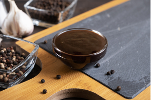 SAUCE A L'AIL NOIR POUR VIANDE
