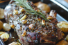 EPAULE D’AGNEAU EN PAPILLOTES
