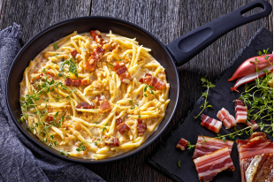 Pâtes aux lardons et poivrons